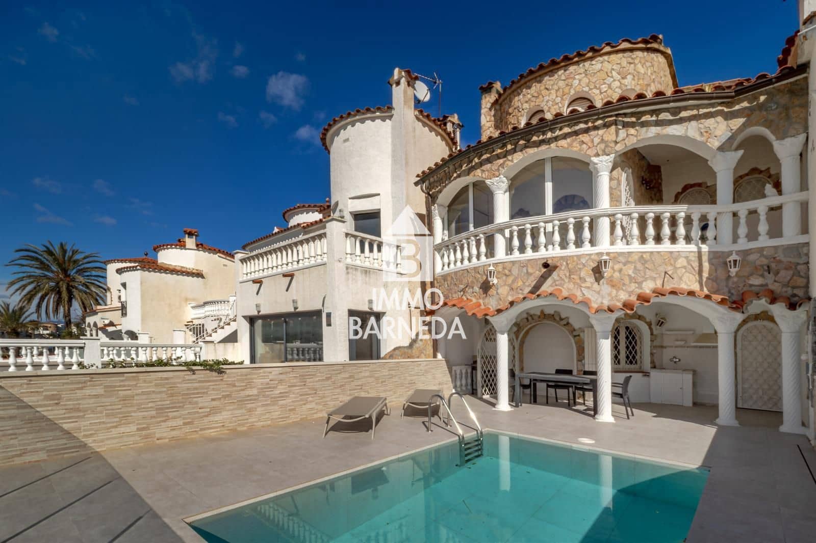 3 slaapkamer Villa te koop in Empuriabrava met zwembad garage - € 460.000 (Ref: 10159971)