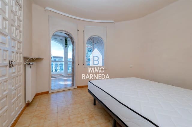 3 slaapkamer Villa te koop in Empuriabrava, Castelló d'Empúries met zwembad garage - € 460.000 (Ref: 10159971)
