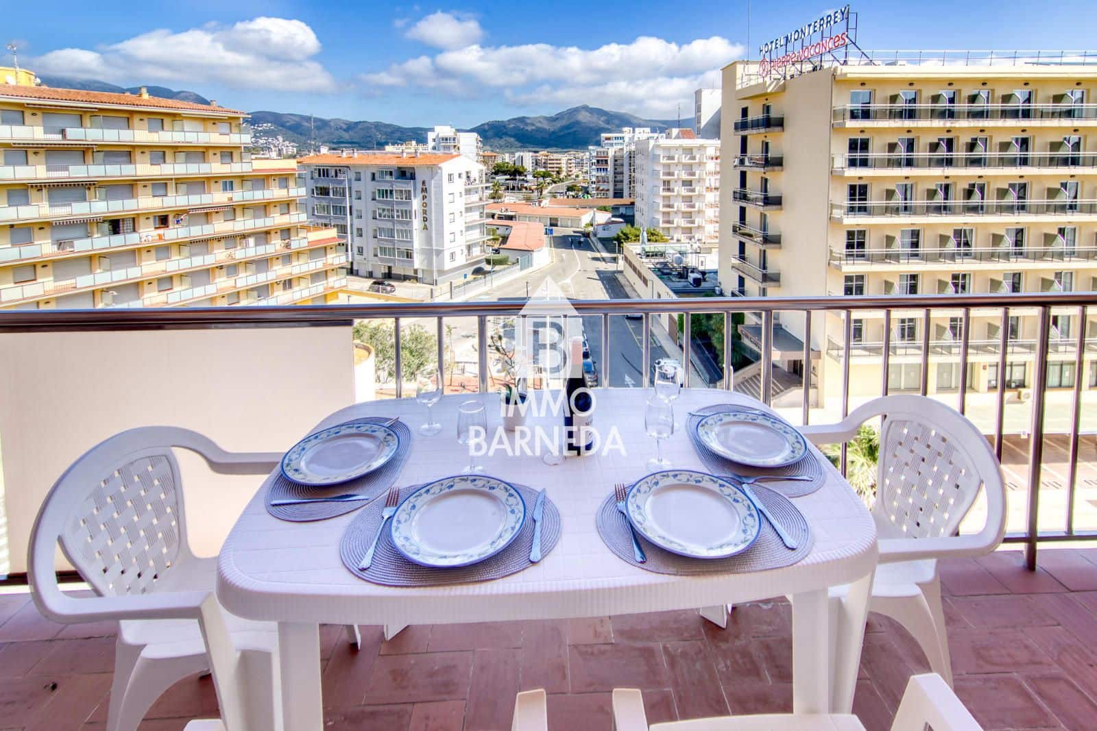 2 bedroom Flat for sale in Santa Margarida with garage - € 259,000 (Ref: 10163626)