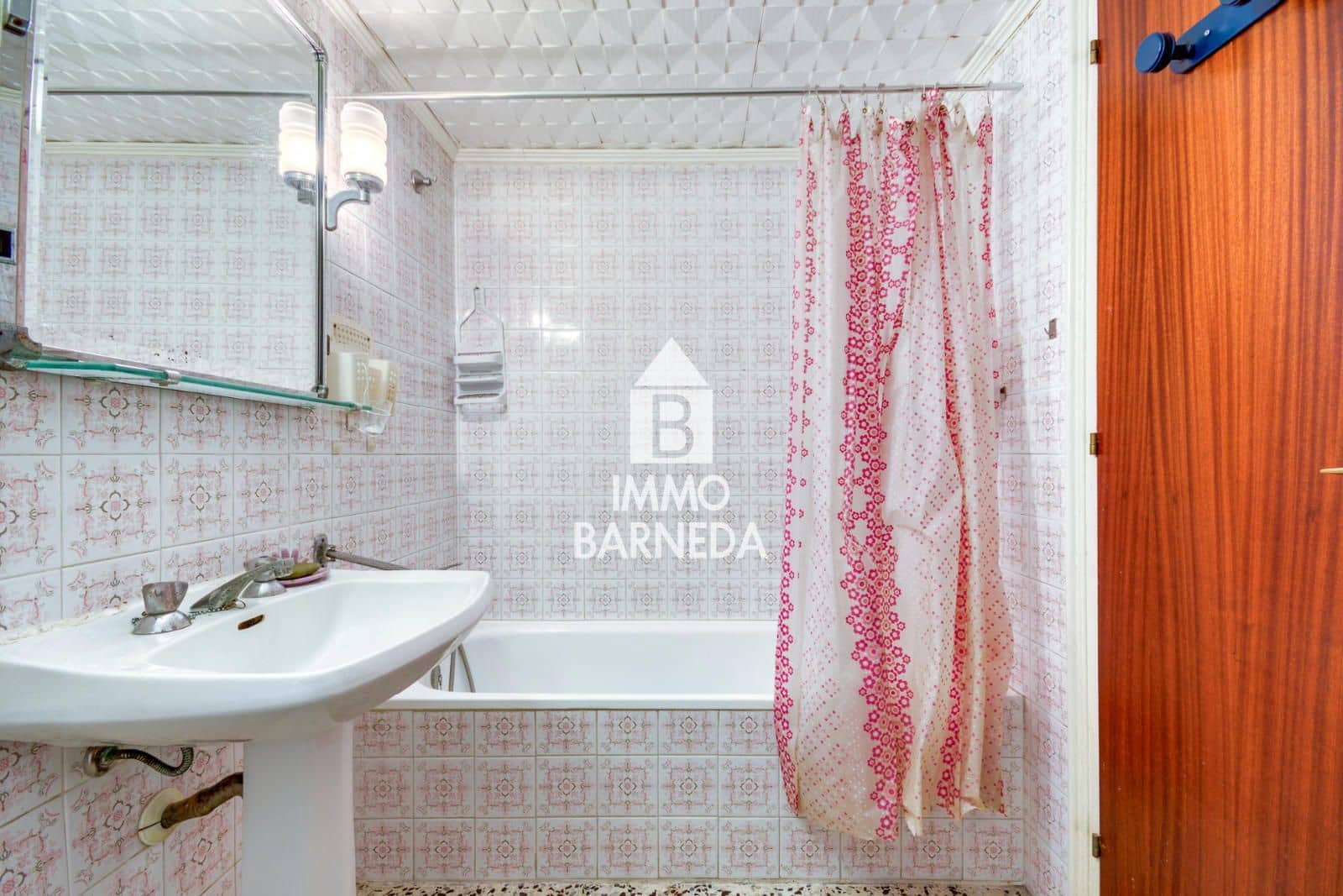 1 bedroom Flat for sale in Roses with garage - € 149,000 (Ref: 10177667)