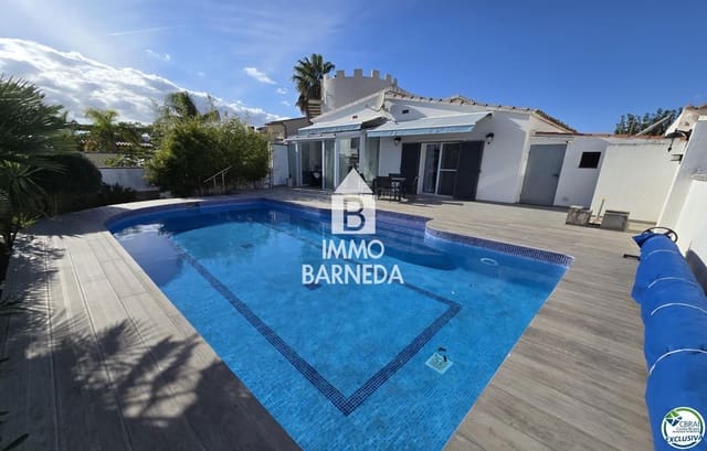3 sypialnia Willa na sprzedaż w Empuriabrava, Castelló d'Empúries z basenem garażem - 849 000 € (Ref: 10185456)