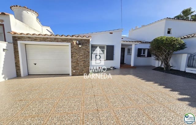 3 sypialnia Willa na sprzedaż w Empuriabrava, Castelló d'Empúries z basenem garażem - 849 000 € (Ref: 10185456)