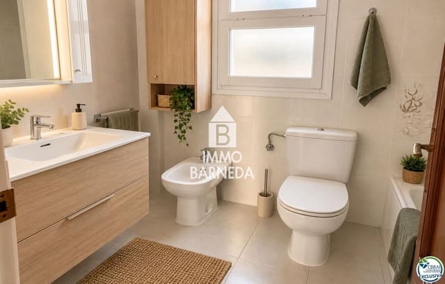 1 bedroom Flat for sale in Santa Margarida, Roses with garage - € 158,000 (Ref: 10187637)