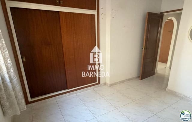 1 bedroom Flat for sale in Santa Margarida, Roses with garage - € 158,000 (Ref: 10187637)