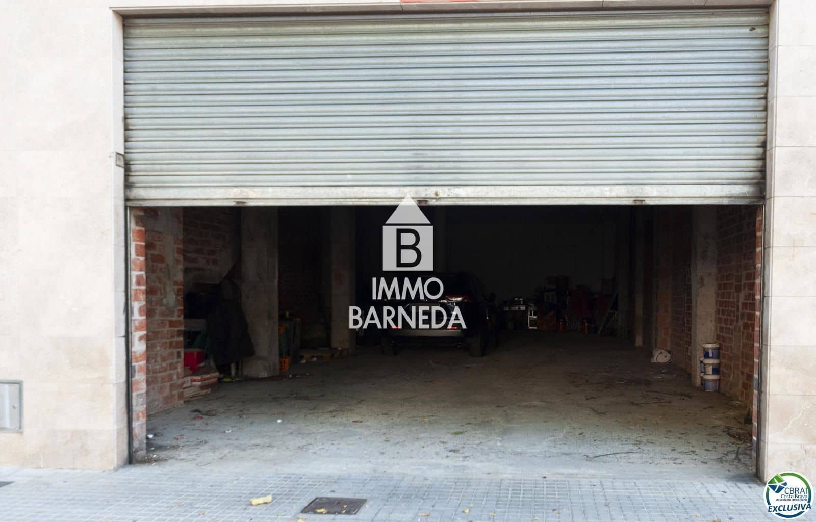 Commercieel te koop in Roses - € 320.000 (Ref: 8835079)
