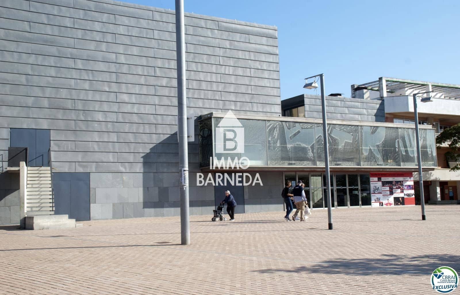 Commercieel te koop in Roses - € 320.000 (Ref: 8835079)