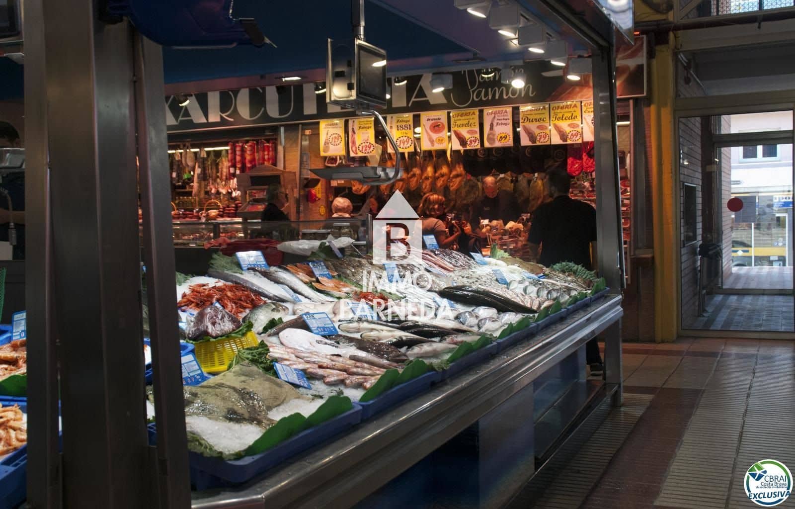 Commercieel te koop in Roses - € 320.000 (Ref: 8835079)