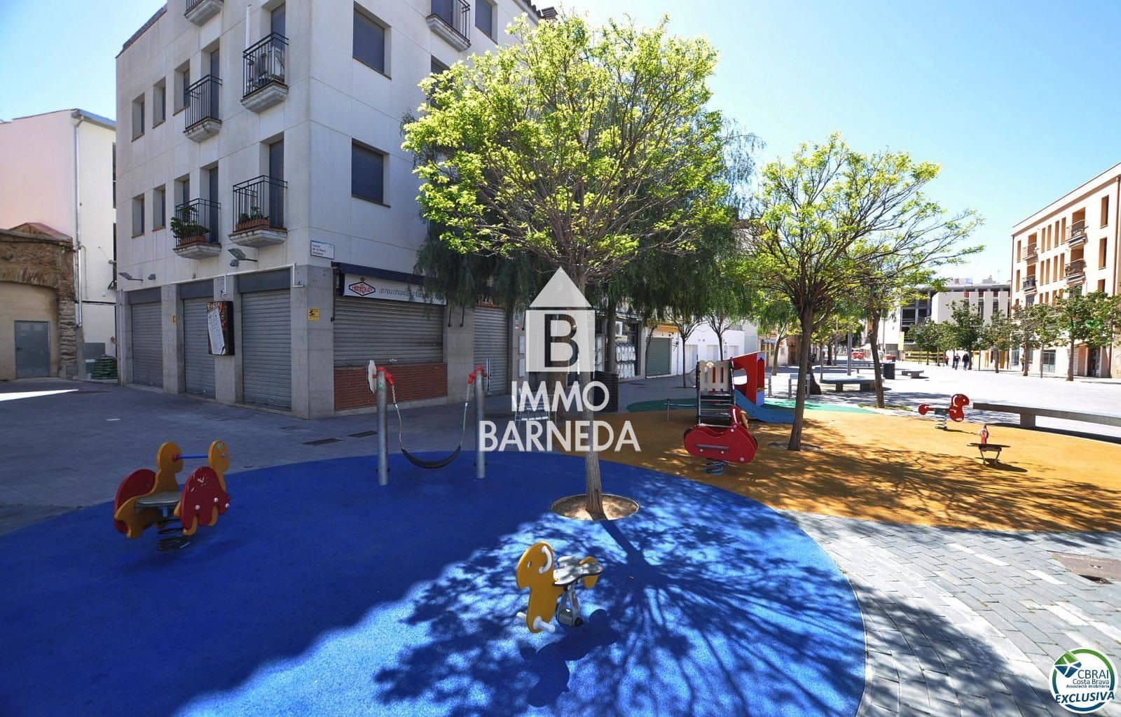 Commercieel te koop in Roses - € 320.000 (Ref: 8835079)