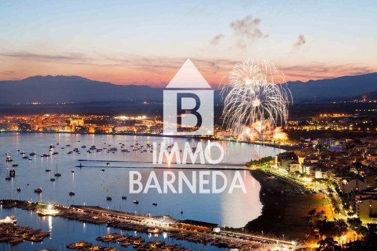 6 bedroom Flat for sale in Roses - € 315,000 (Ref: 8835087)