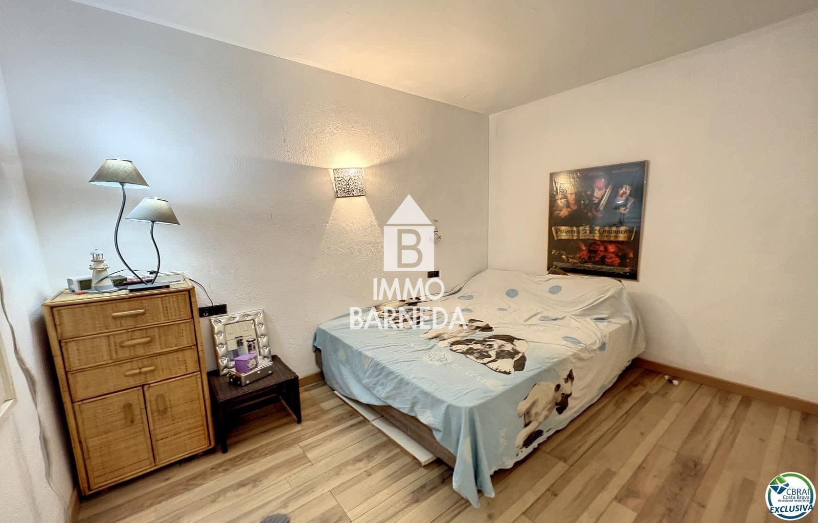 6 bedroom Flat for sale in Roses - € 315,000 (Ref: 8835087)