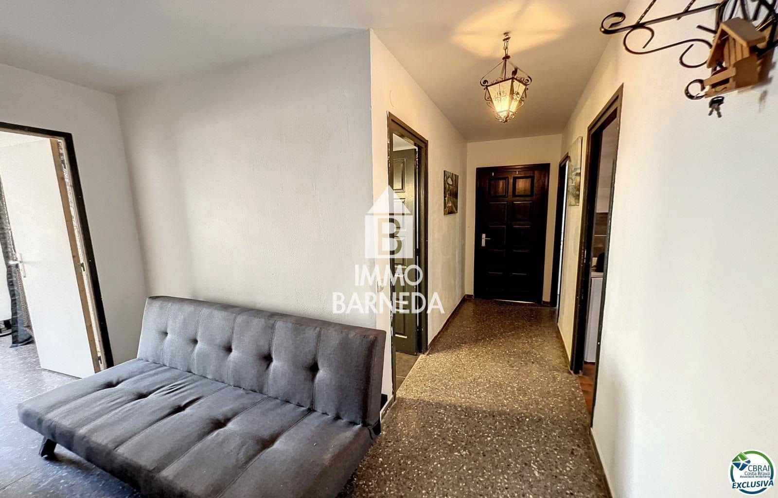 6 bedroom Flat for sale in Roses - € 315,000 (Ref: 8835087)