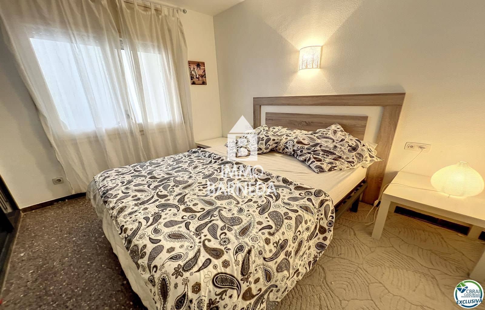 6 bedroom Flat for sale in Roses - € 315,000 (Ref: 8835087)