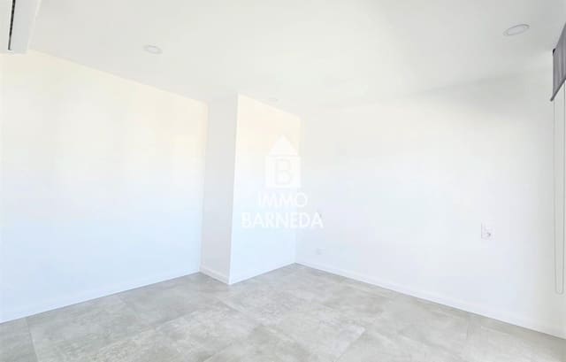 2 bedroom Flat for sale in Santa Margarida, Roses with garage - € 345,000 (Ref: 8835112)