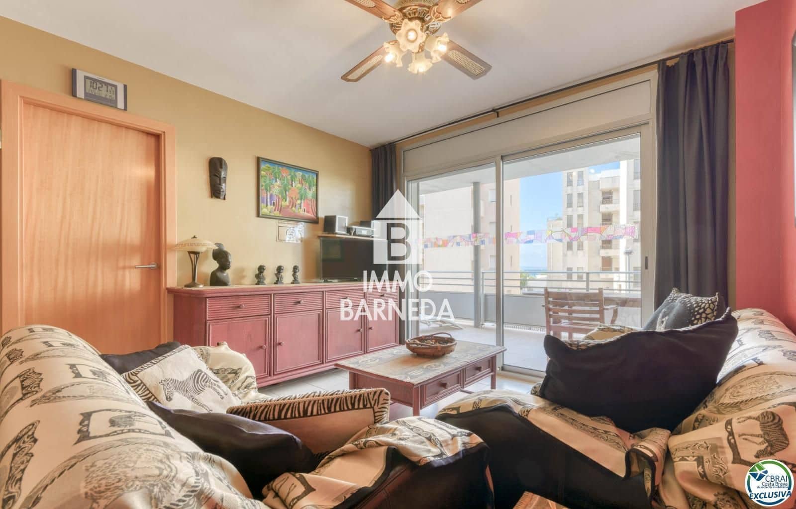 2 slaapkamer Flat te koop in Roses met zwembad garage - € 298.000 (Ref: 8835119)