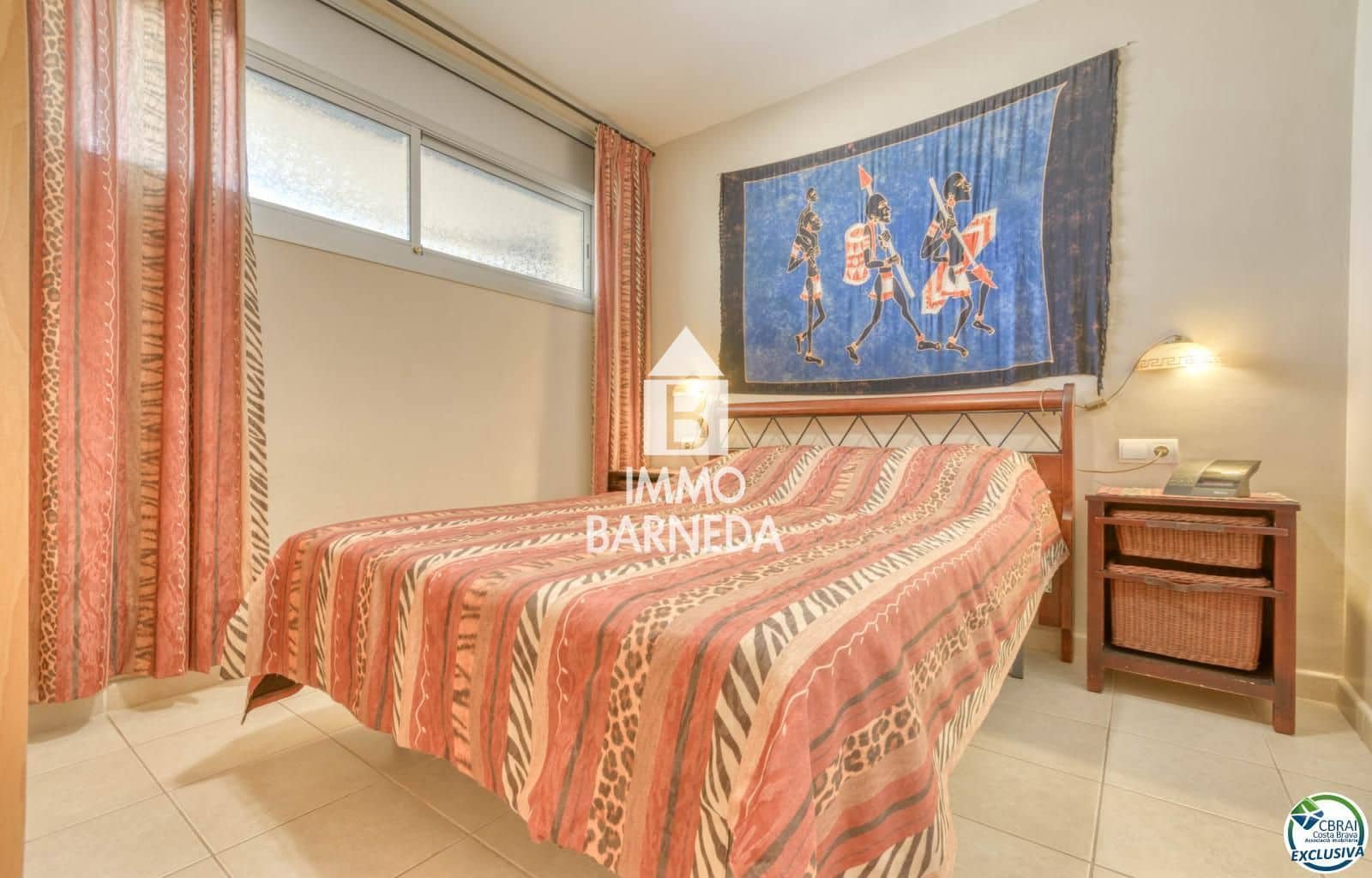2 slaapkamer Flat te koop in Roses met zwembad garage - € 298.000 (Ref: 8835119)