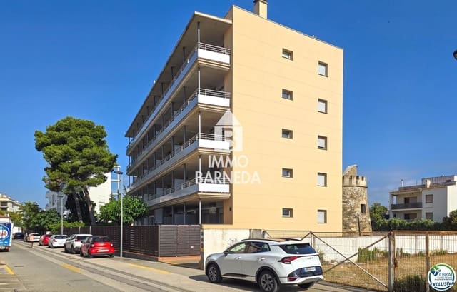 2 slaapkamer Flat te koop in Santa Margarida, Roses met zwembad garage - € 298.000 (Ref: 8835119)