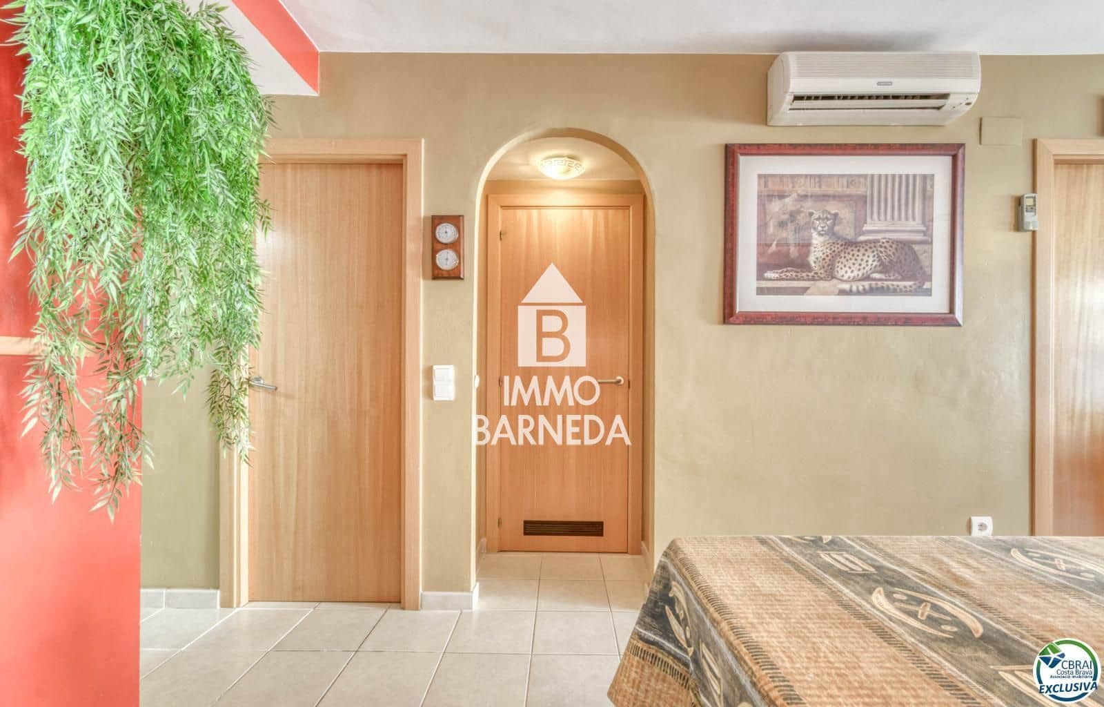 2 slaapkamer Flat te koop in Roses met zwembad garage - € 298.000 (Ref: 8835119)