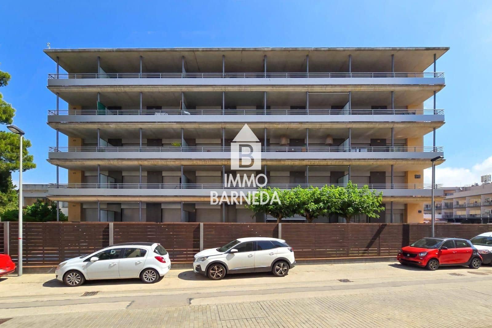 2 slaapkamer Flat te koop in Roses met zwembad garage - € 298.000 (Ref: 8835119)