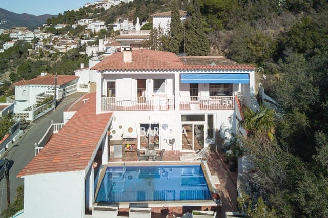 3 soveværelse Villa til salg i Roses med swimmingpool garage - € 790.000 (Ref: 8835327)