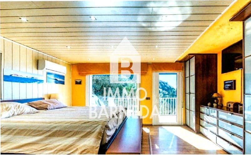 3 soveværelse Villa til salg i Roses med swimmingpool garage - € 790.000 (Ref: 8835327)