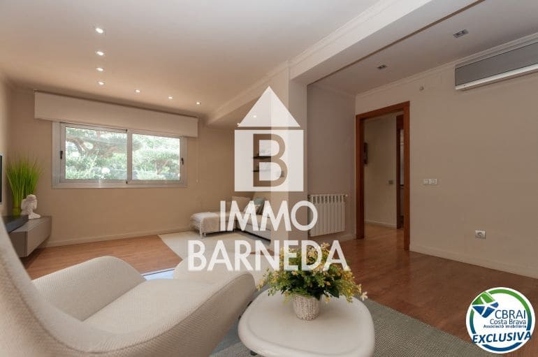3 bedroom Villa for sale in Roses with pool - € 675,000 (Ref: 8835347)