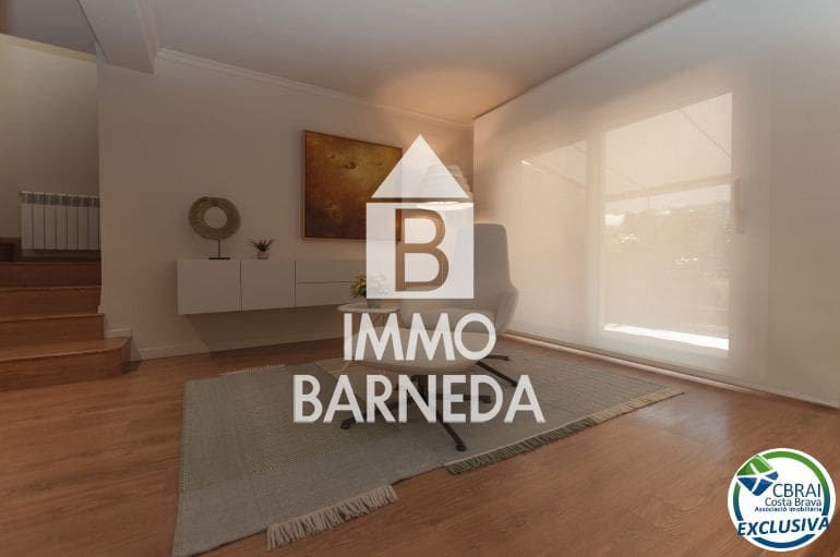 3 bedroom Villa for sale in Roses with pool - € 675,000 (Ref: 8835347)
