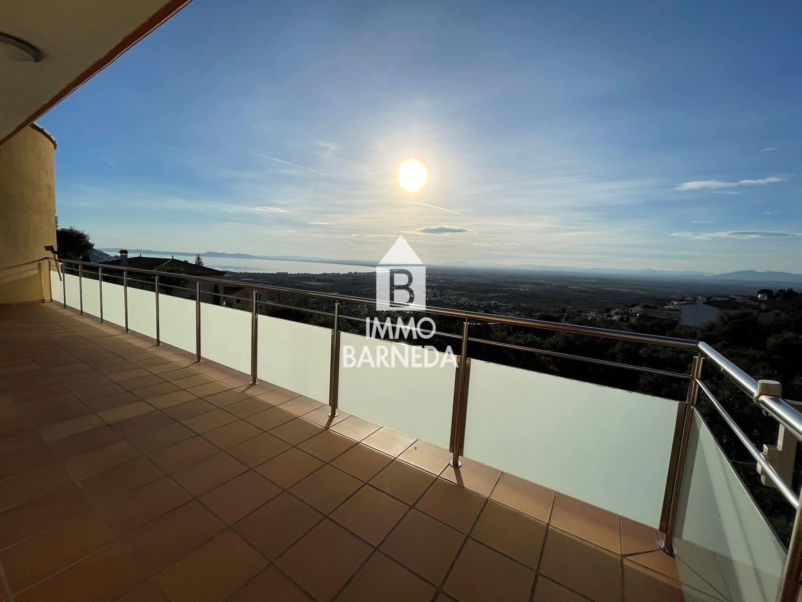 4 bedroom Villa for sale in El Mas Fumats with pool garage - € 780,000 (Ref: 8835349)
