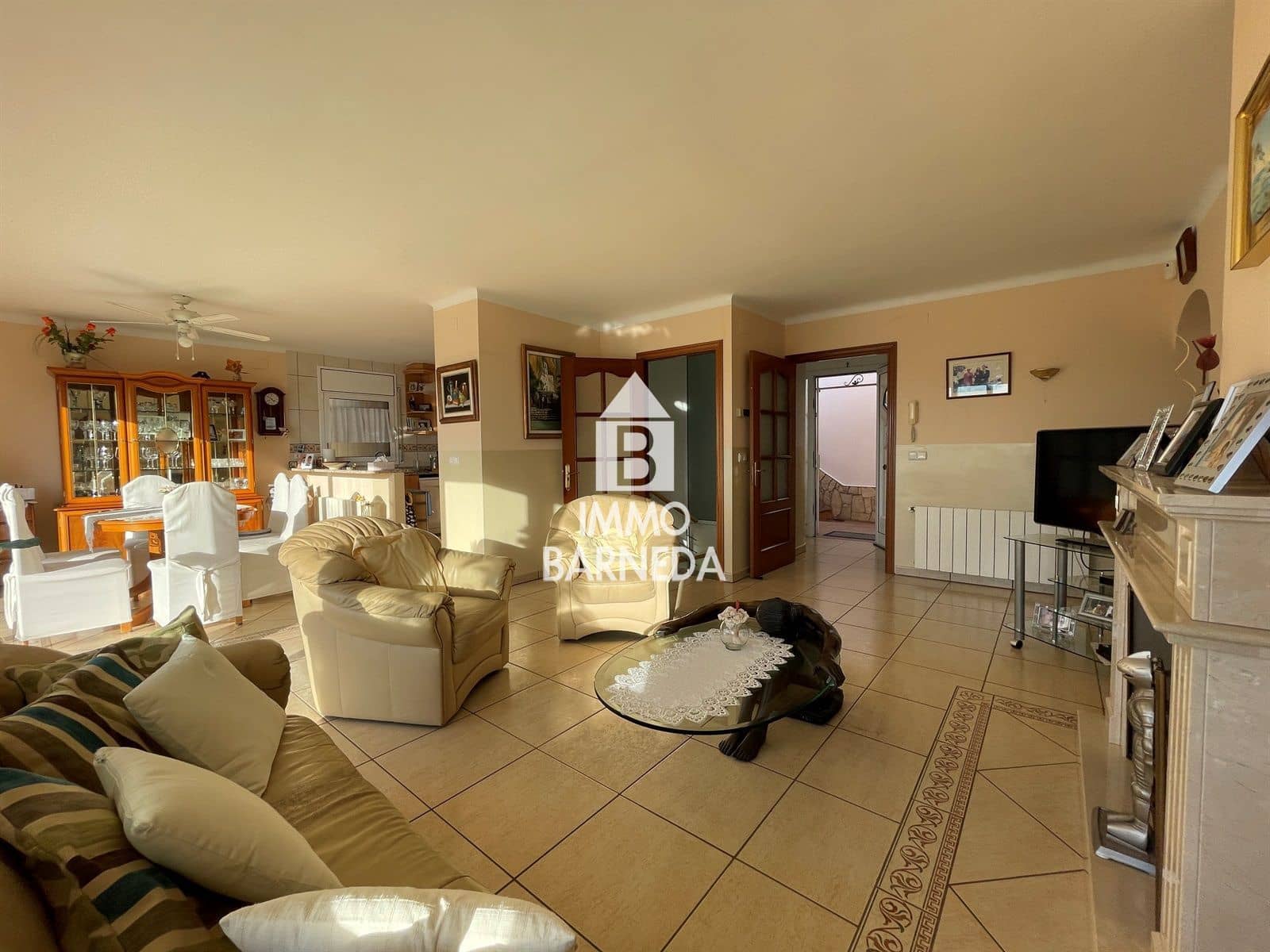 4 bedroom Villa for sale in El Mas Fumats with pool garage - € 780,000 (Ref: 8835349)