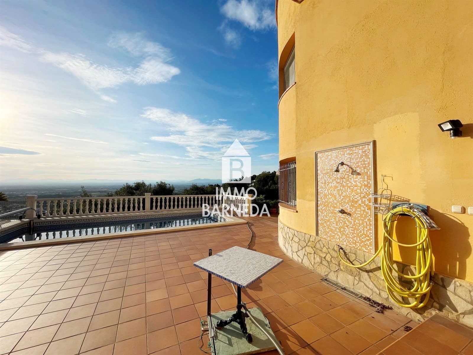 4 bedroom Villa for sale in El Mas Fumats with pool garage - € 780,000 (Ref: 8835349)
