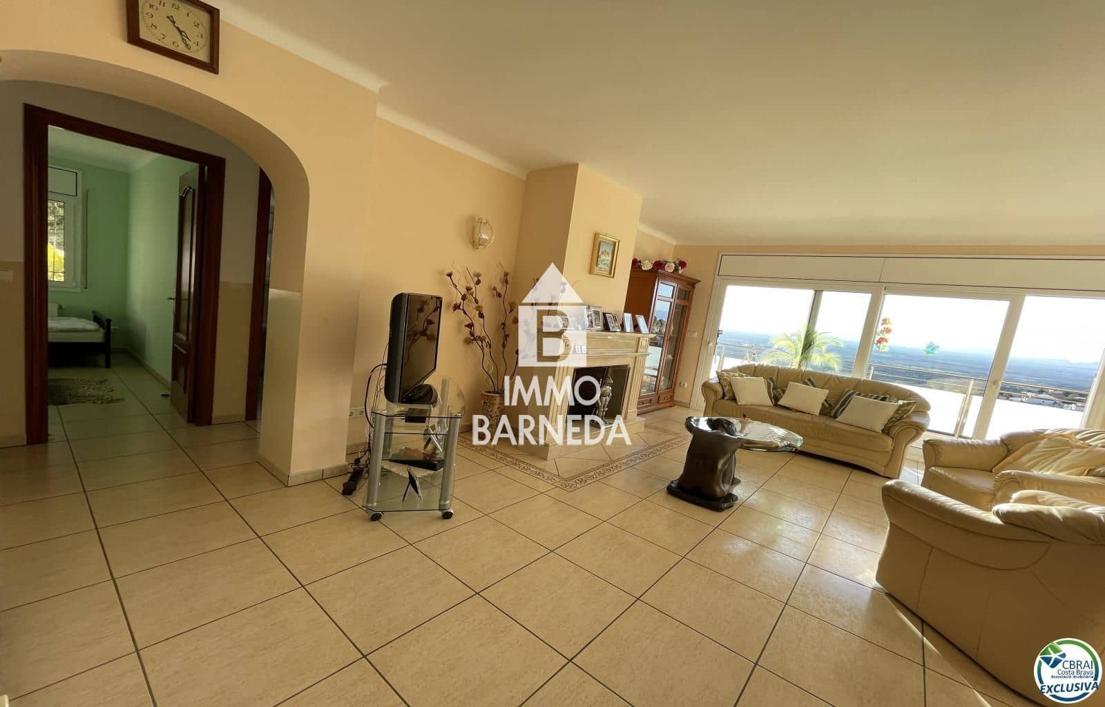 4 bedroom Villa for sale in El Mas Fumats with pool garage - € 780,000 (Ref: 8835349)
