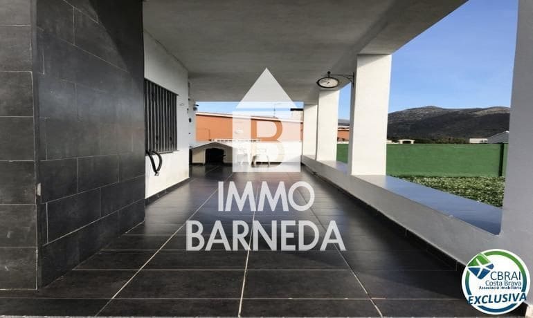 5 sypialnia Willa na sprzedaż w Roses - 460 000 € (Ref: 8835358)