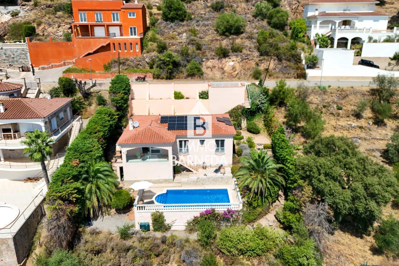 3 bedroom Villa for sale in Palau-saverdera with pool garage - € 565,000 (Ref: 8835367)