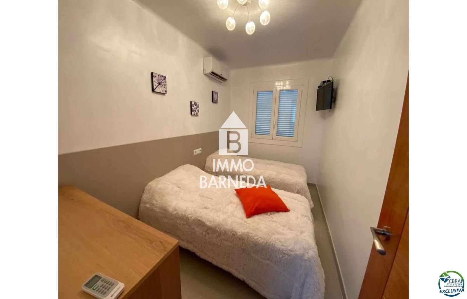 4 slaapkamer Villa te koop in Empuriabrava met zwembad garage - € 1.099.000 (Ref: 8835370)