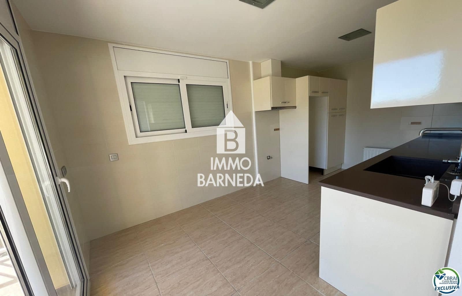 3 camera da letto Villa in vendita in Roses con piscina garage - 750.000 € (Rif: 8835371)