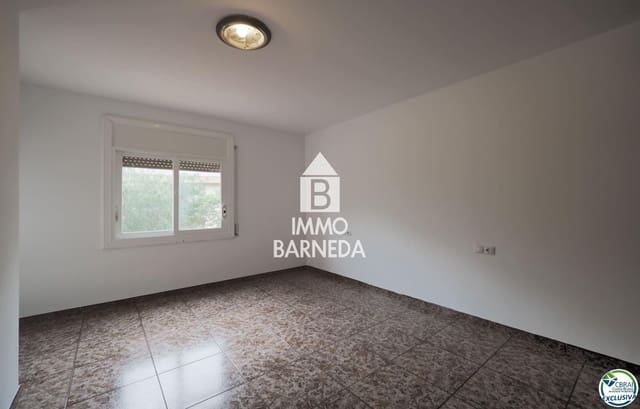 3 makuuhuone Asunto myytävänä paikassa Roses - 199 000 € (Ref: 8885054)