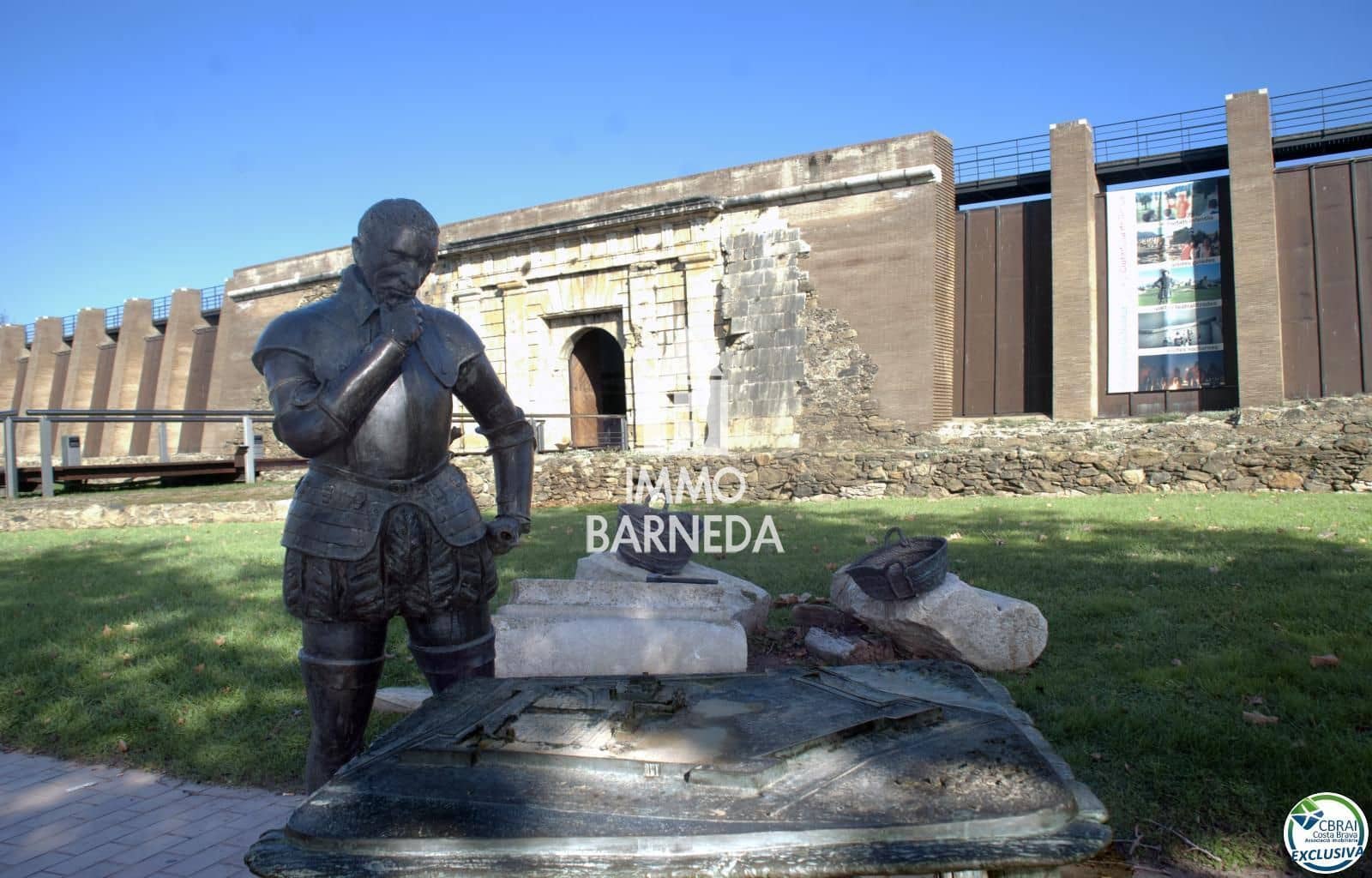 2 bedroom Flat for sale in Roses - € 169,500 (Ref: 8920316)