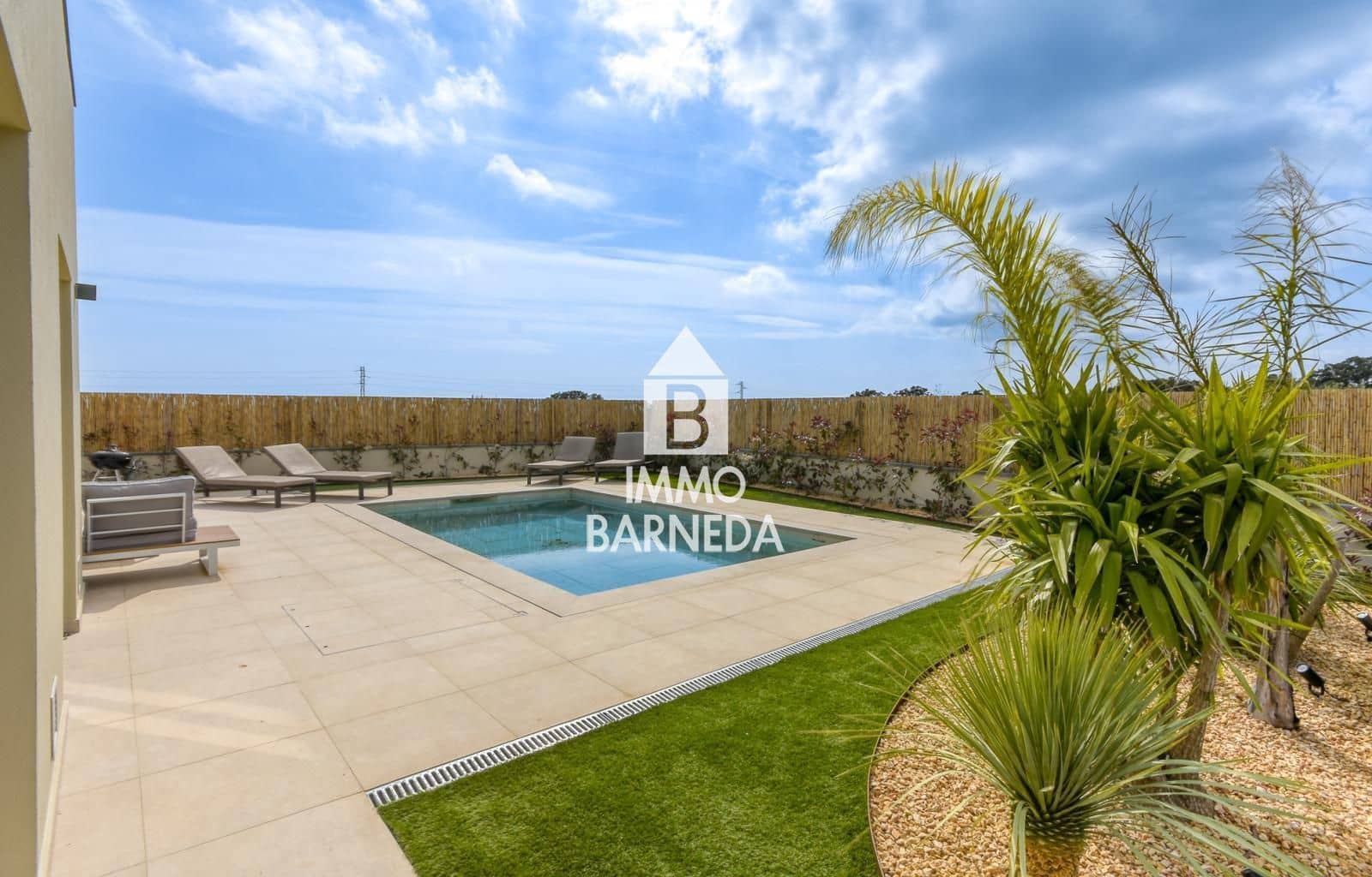 3 soveværelse Villa til salg i Palau-saverdera med swimmingpool garage - € 650.000 (Ref: 8929324)