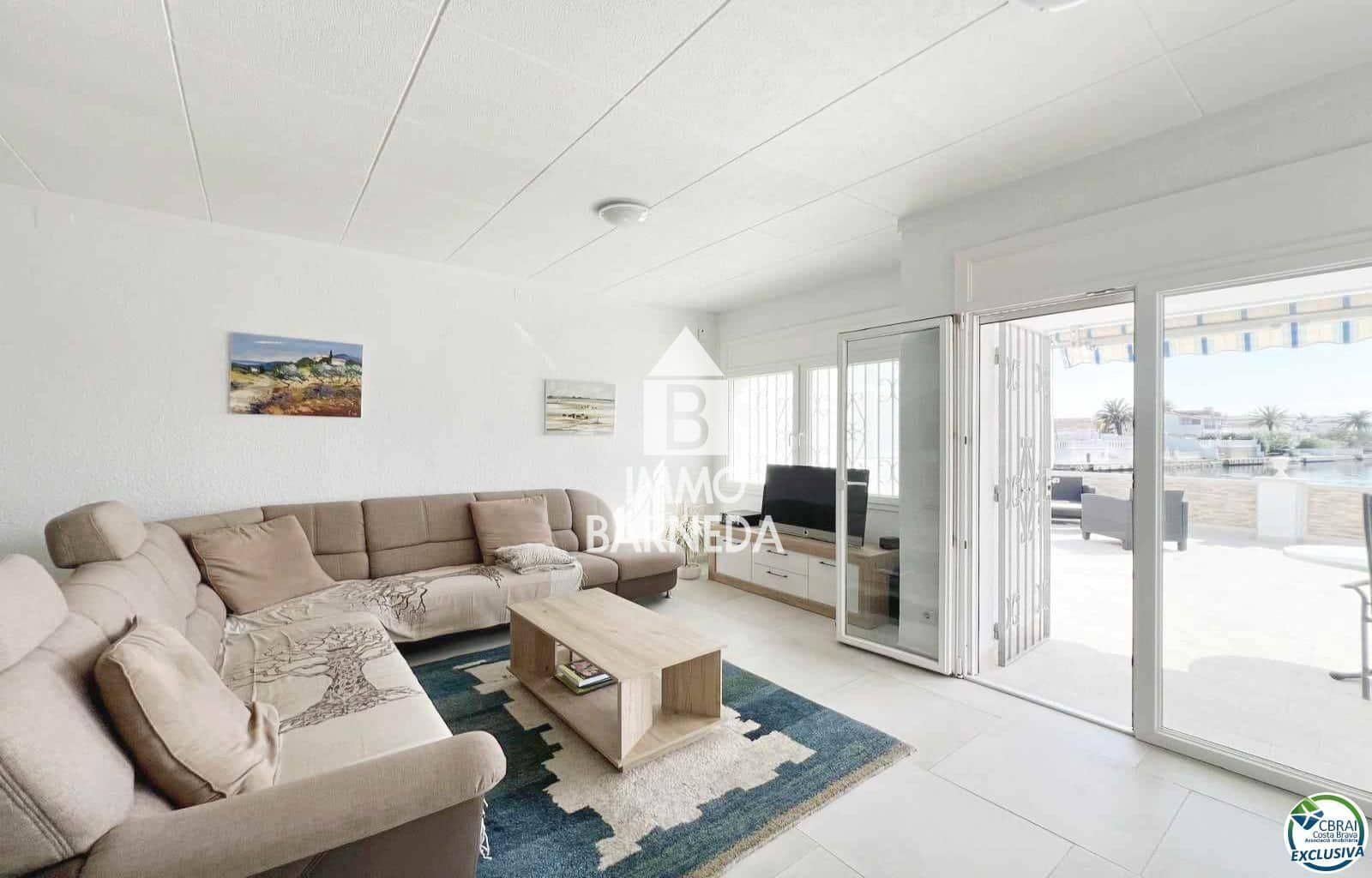 3 soveværelse Villa til salg i Empuriabrava med garage - € 599.900 (Ref: 8951037)