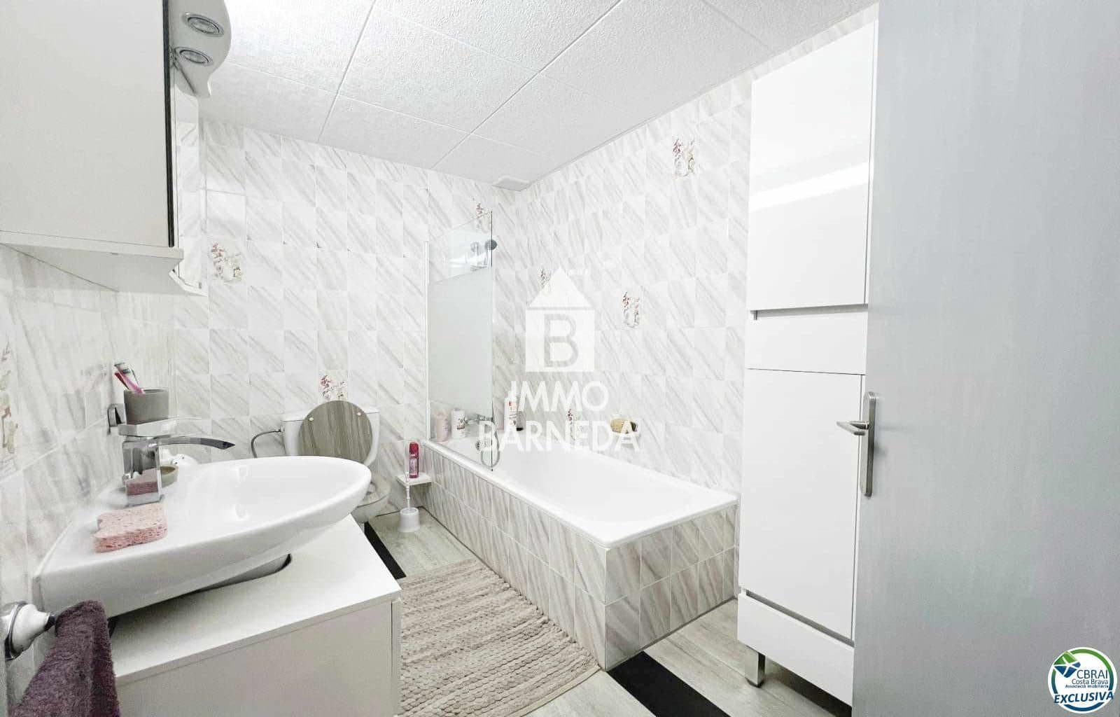 3 soveværelse Villa til salg i Empuriabrava med garage - € 599.900 (Ref: 8951037)