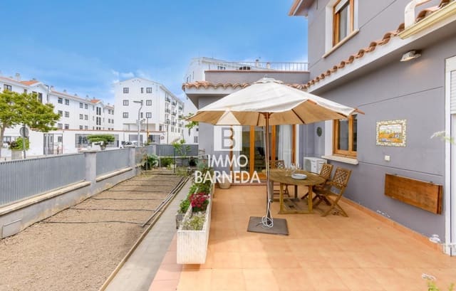 5 Zimmer Villa zu verkaufen in Roses mit Garage - 560.000 € (Ref: 8951969)