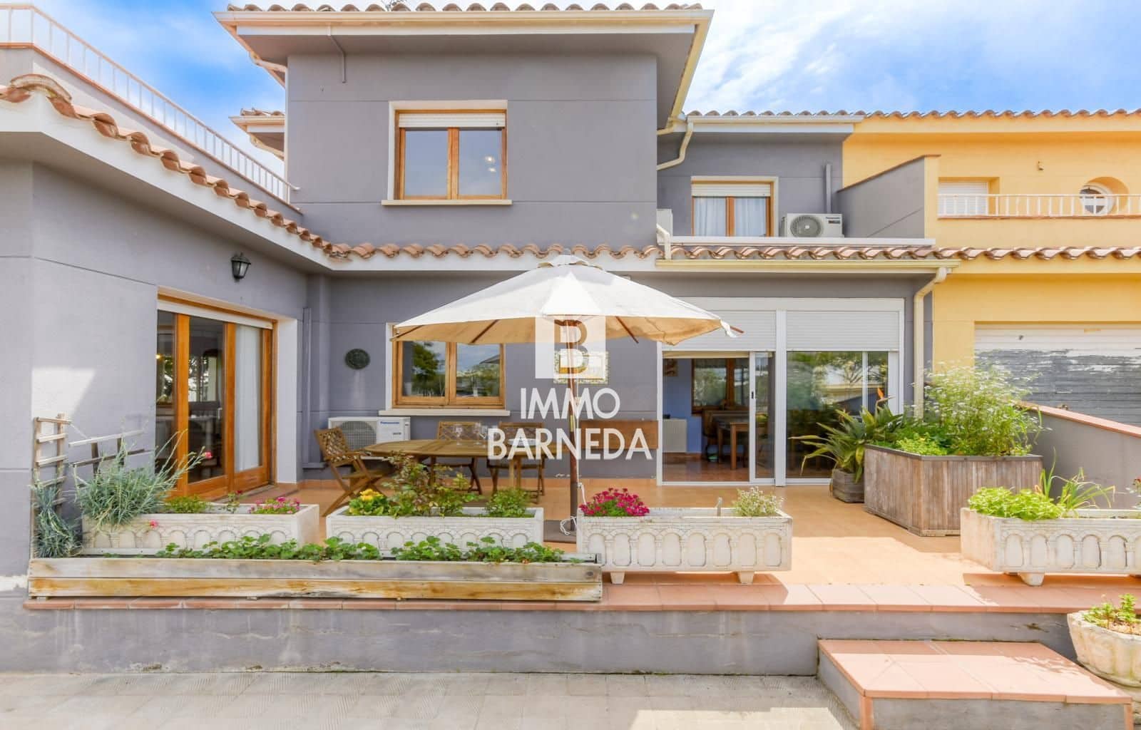 5 Zimmer Villa zu verkaufen in Roses mit Garage - 560.000 € (Ref: 8951969)