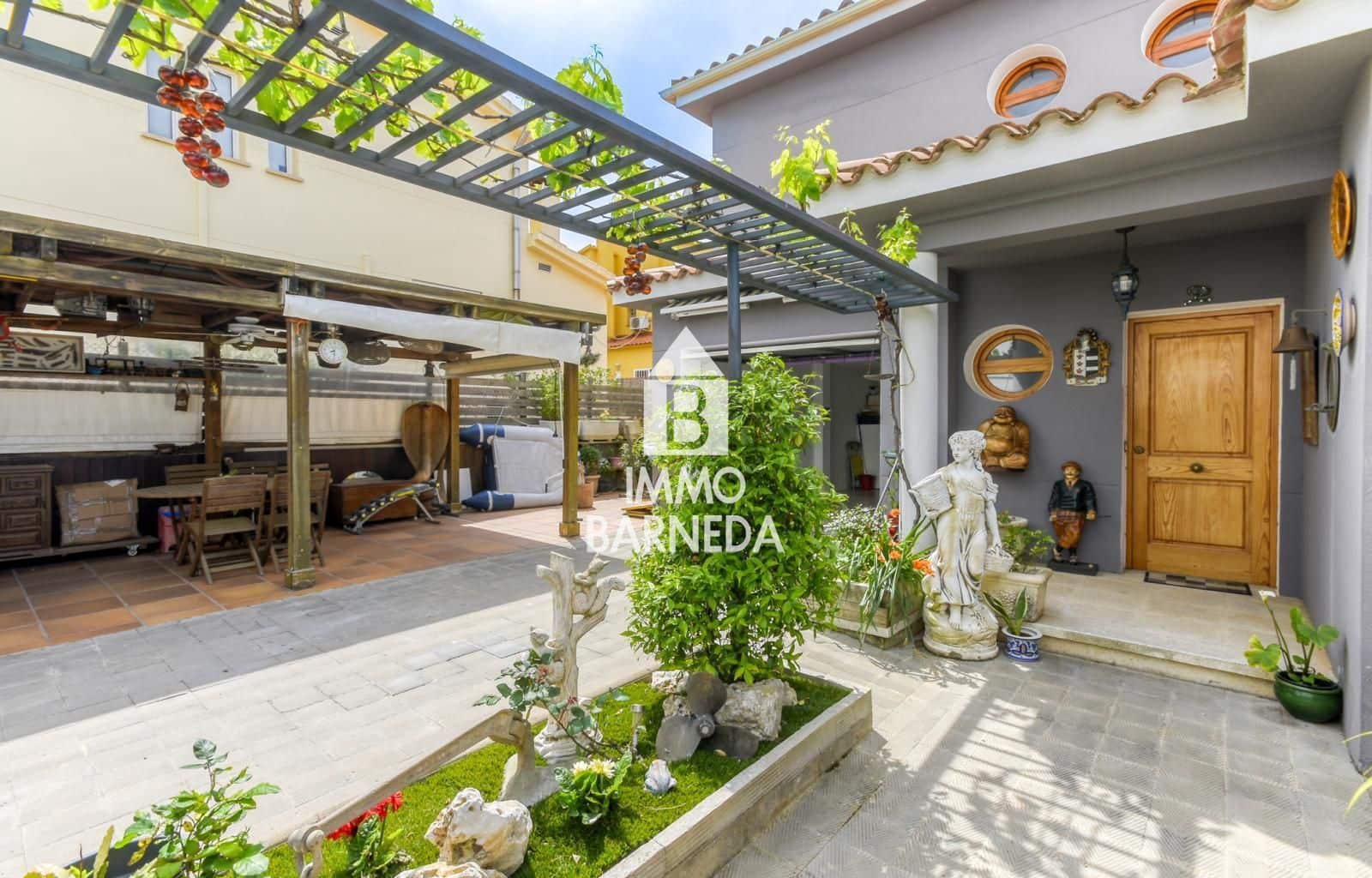 5 Zimmer Villa zu verkaufen in Roses mit Garage - 560.000 € (Ref: 8951969)