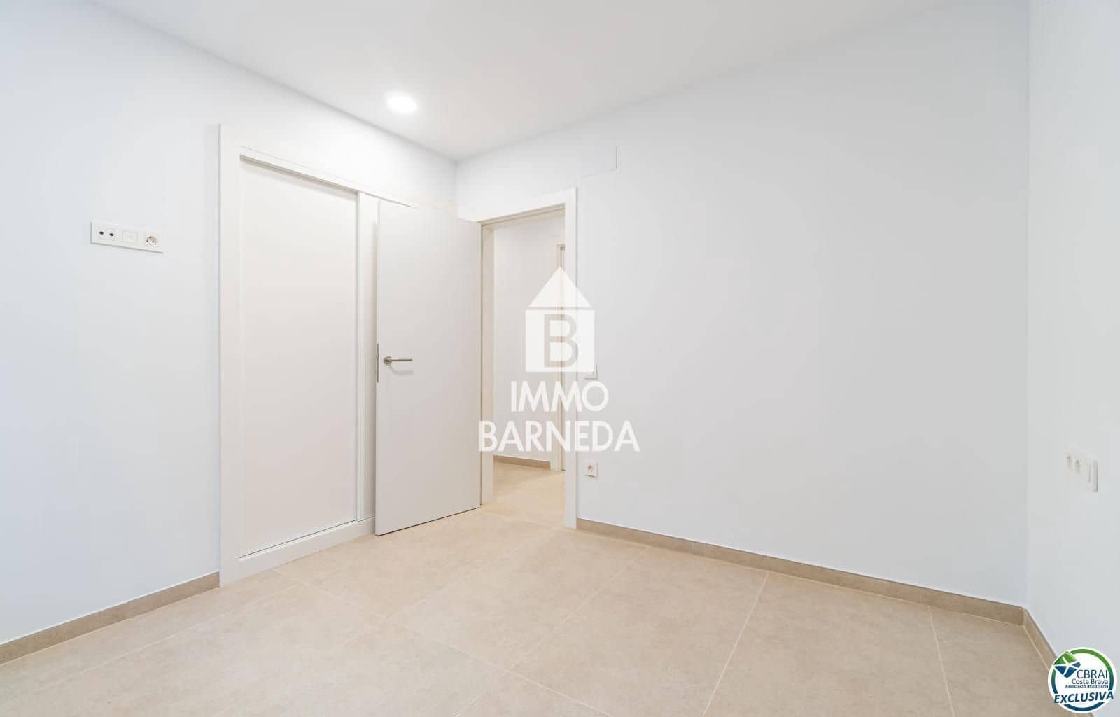 2 soveværelse Lejlighed til salg i Roses - € 268.500 (Ref: 8982894)