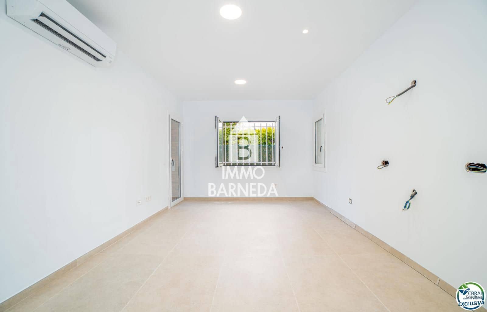 2 soveværelse Lejlighed til salg i Roses - € 268.500 (Ref: 8982894)