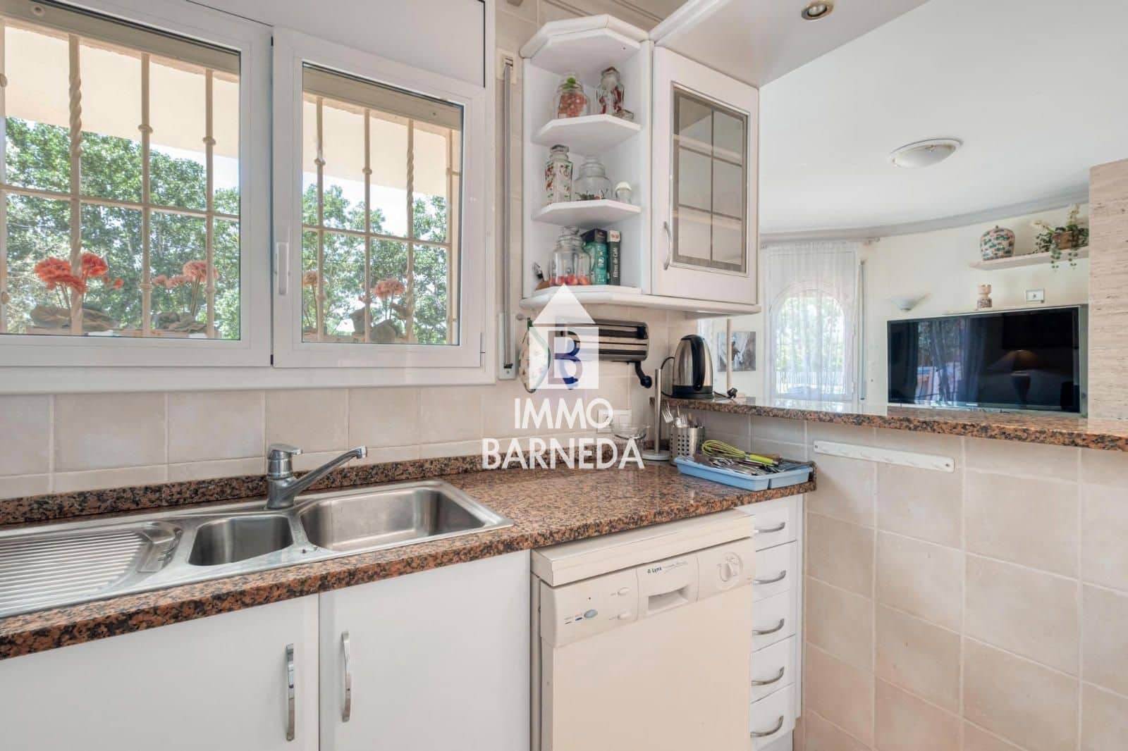 5 chambre Villa/Maison à vendre à Empuriabrava avec piscine garage - 465 000 € (Ref: 9003642)