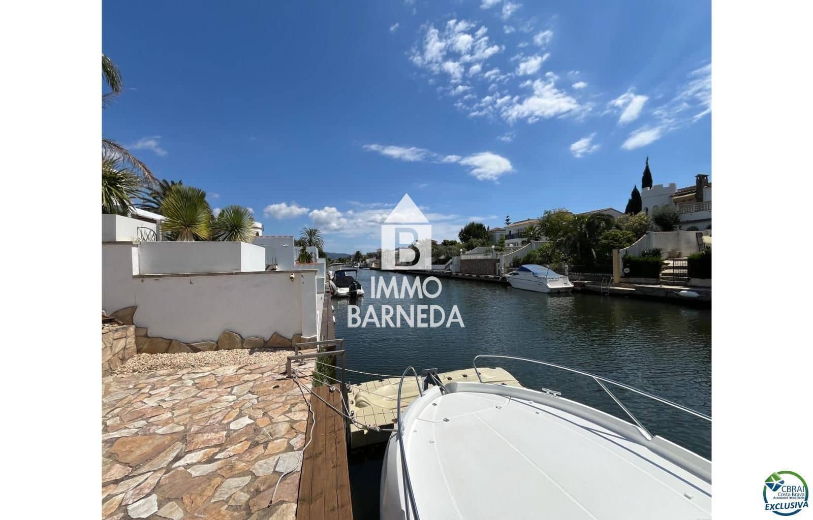 3 slaapkamer Villa te koop in Empuriabrava met zwembad garage - € 795.000 (Ref: 9003643)