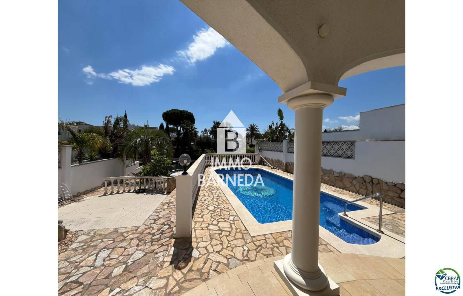3 slaapkamer Villa te koop in Empuriabrava met zwembad garage - € 795.000 (Ref: 9003643)