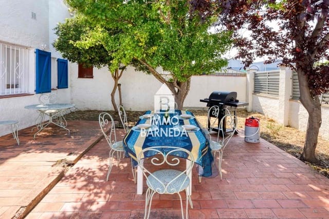 2 bedroom Townhouse for sale in Santa Margarida, Roses with pool - € 229,000 (Ref: 9061915)