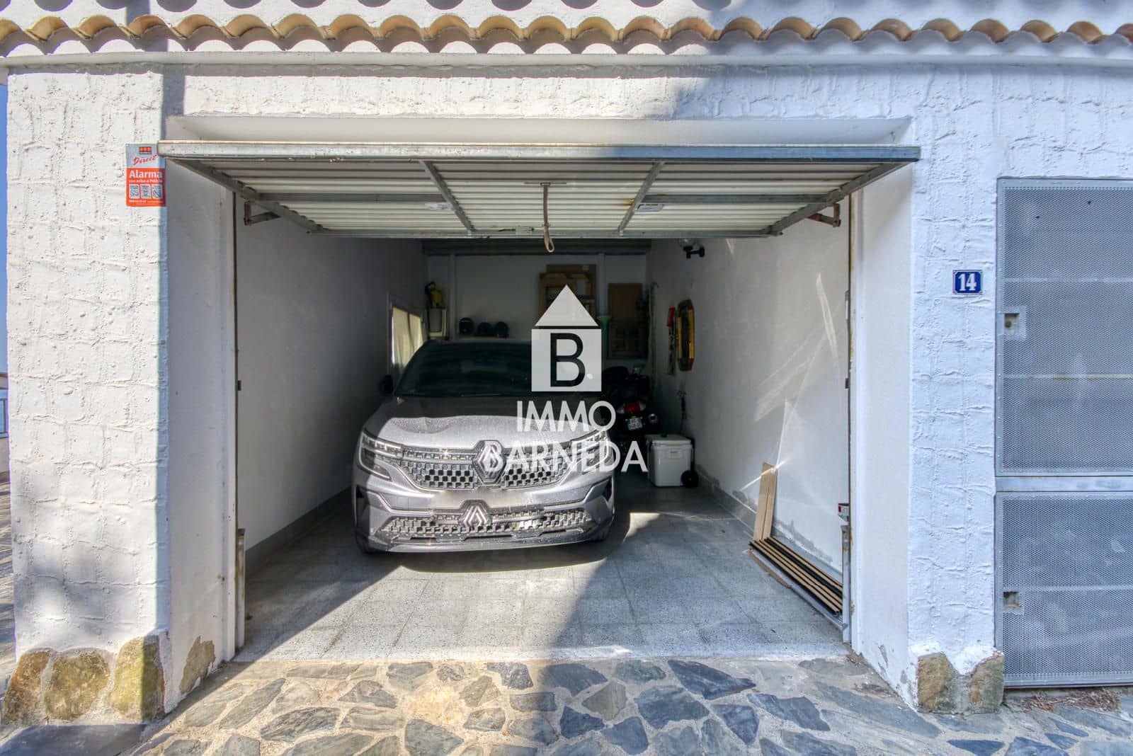 2 bedroom Flat for sale in Roses with pool - € 499,000 (Ref: 9066912)