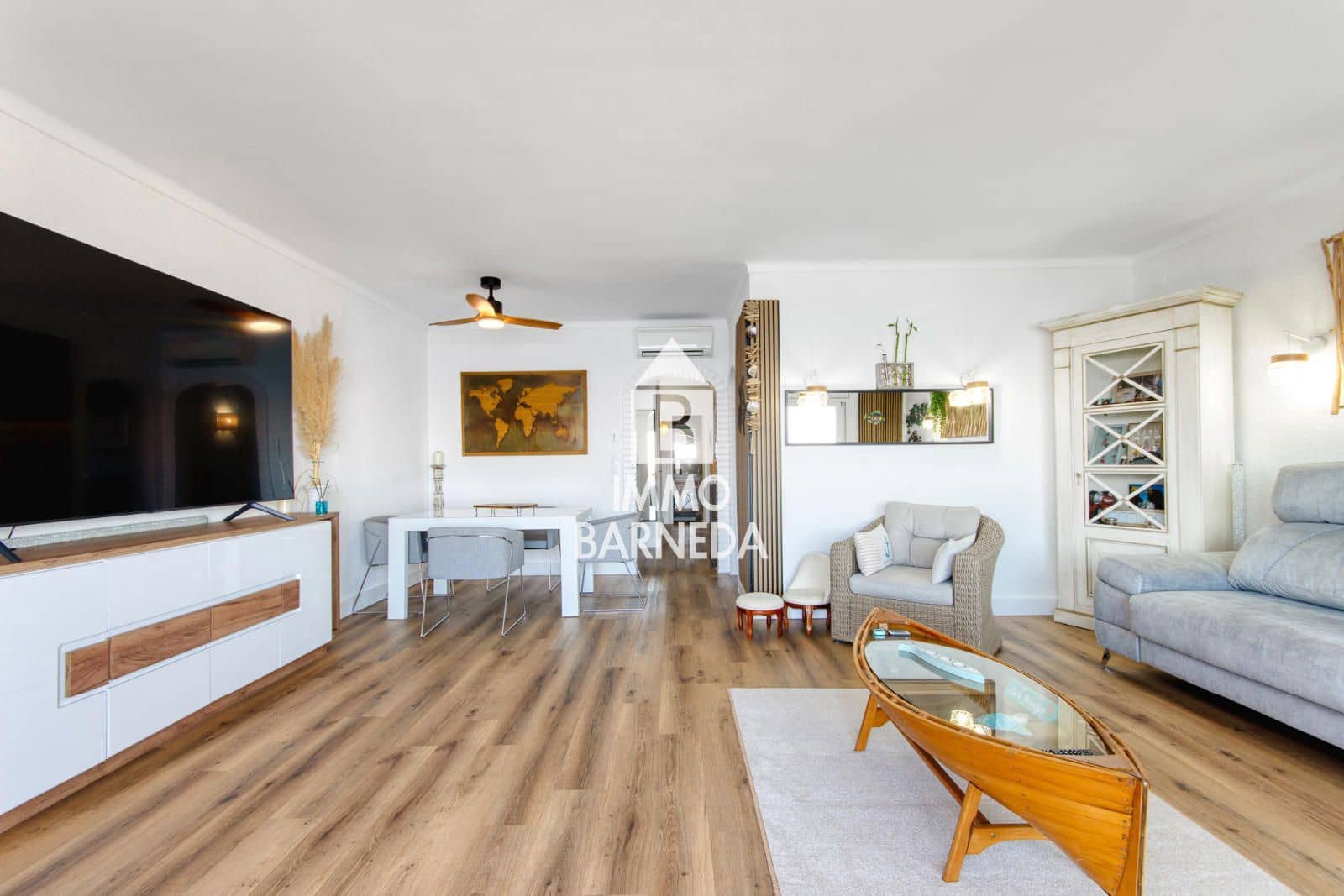 2 bedroom Flat for sale in Roses with pool - € 499,000 (Ref: 9066912)